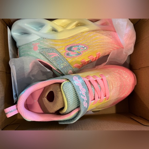 NWT Girls Sketchers Brights Swirl Colors Light-up Sneakers- hot pink/multi 1.5 - Picture 2 of 6